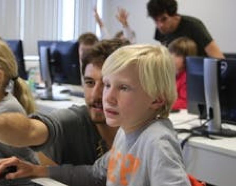 Leer programmeren met CodeFever in jouw buurt - ByteBusters Level 3 (8-11 jaar) © VZW CodeFever