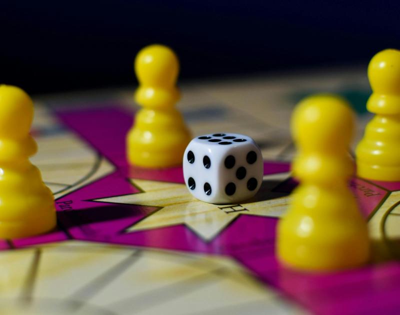 Spel en ontmoeting: gezelschapsspelen © pexels-gergo-8331954-7625920